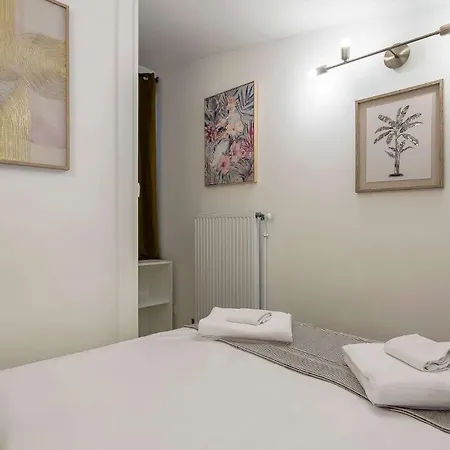 Neyret - Furnished - Downtown Apartment *